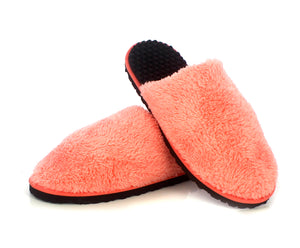Bumpers massage slippers //  Black & Pink